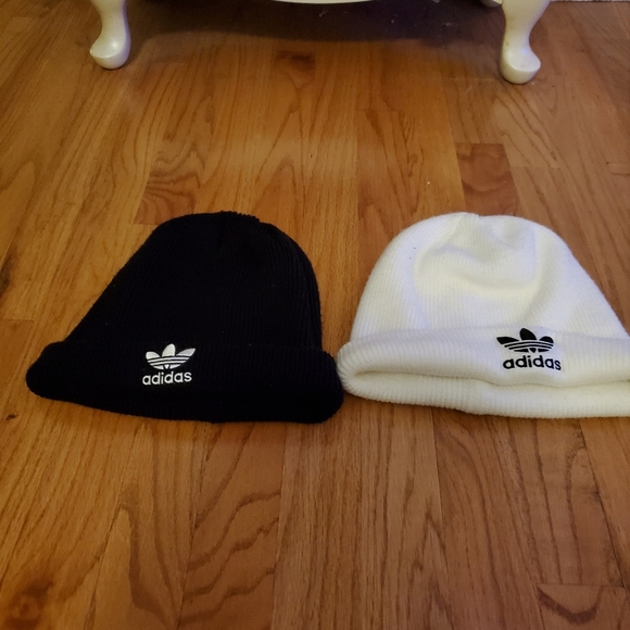 Adidas Beanies - Picture 2 of 12
